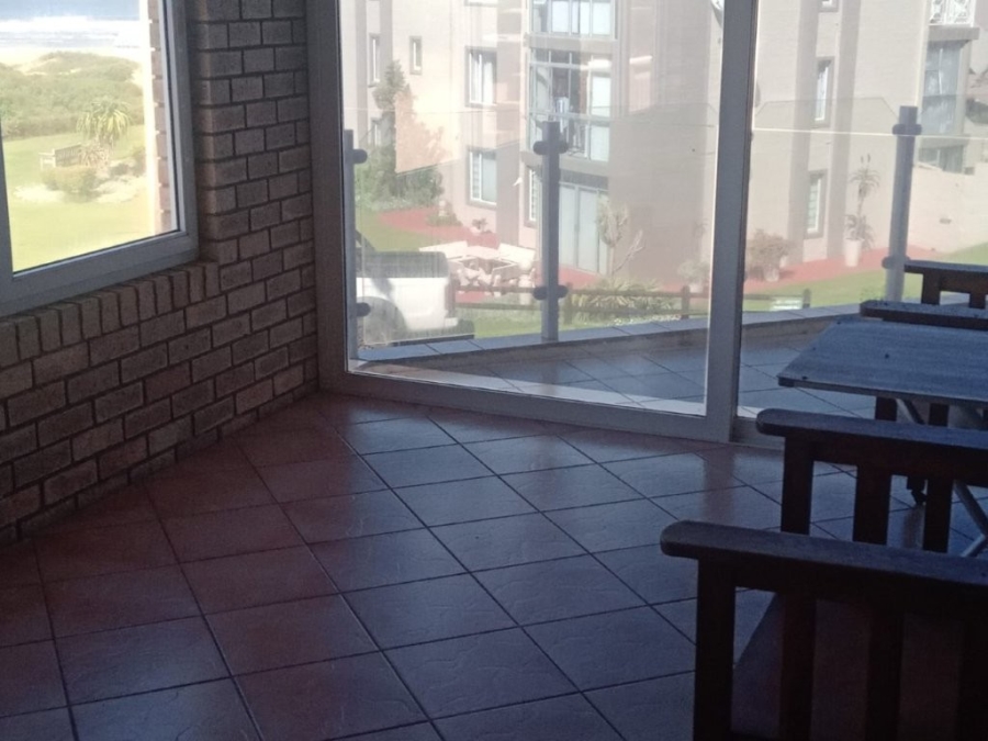 6 Bedroom Property for Sale in Aston Bay Eastern Cape